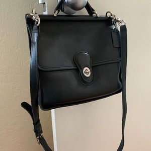 Vintage Coach Willis 9927